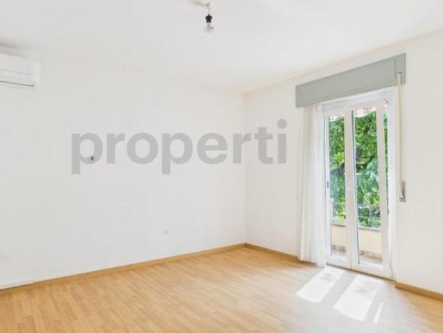 Haus kaufen in Cadenazzo, Tessin