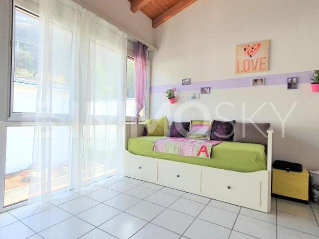 Haus kaufen in Cadenazzo, Tessin