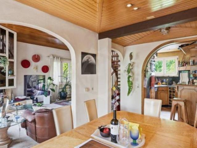 Haus kaufen in Commugny, Waadt