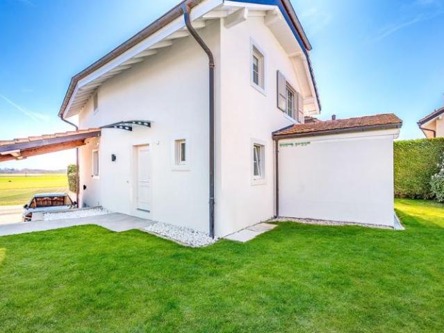 Haus kaufen in Luins, Waadt