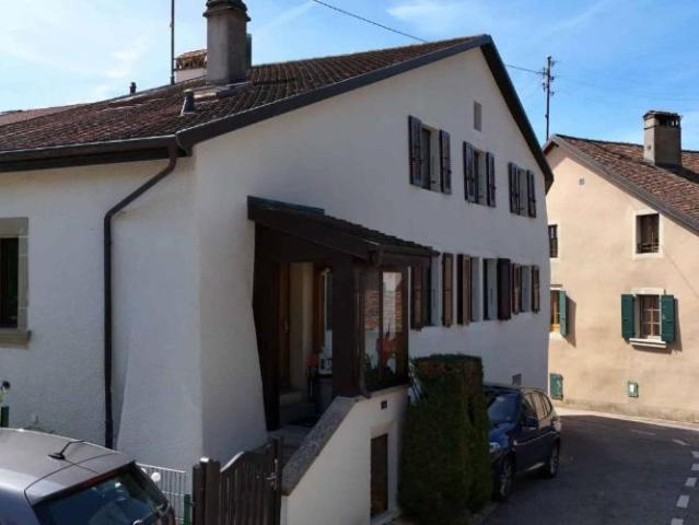Haus kaufen in Gilly, Waadt