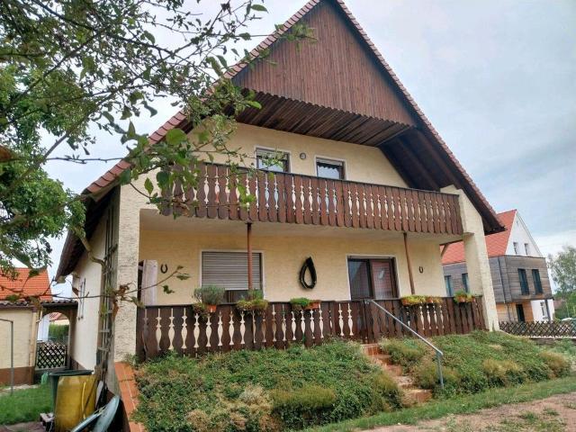 Haus kaufen in Neuses, Burgoberbach