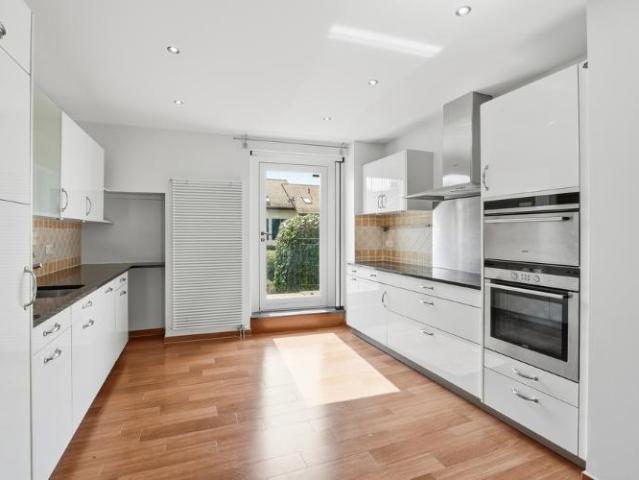 Haus kaufen in Gilly, Waadt