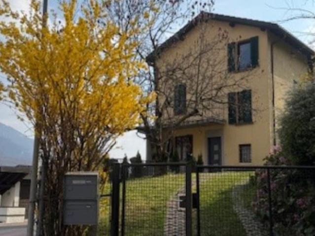 Haus kaufen in Arogno, Tessin