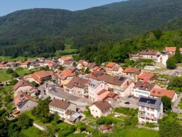 Haus kaufen in Montricher, Waadt