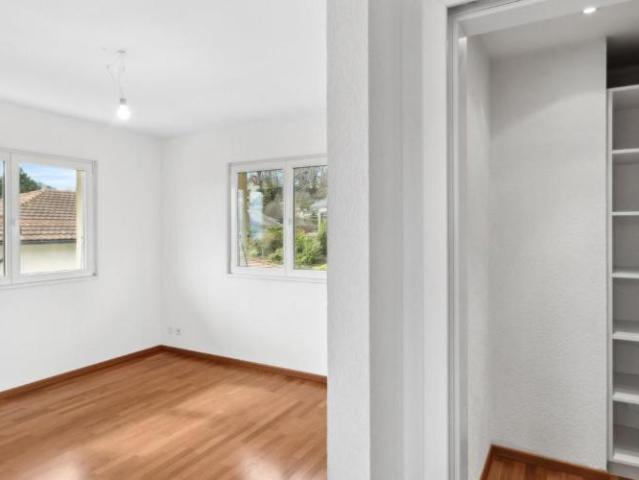 Haus kaufen in Aubonne, Waadt