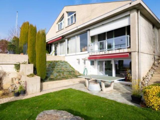 Haus kaufen in Cossonay-Ville, Waadt