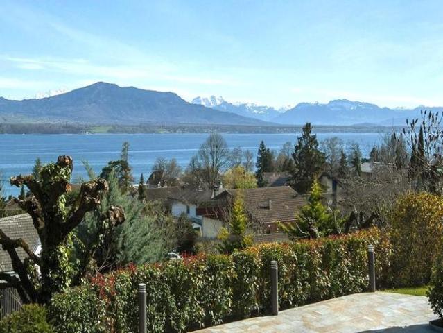 Haus kaufen in Crans-près-Céligny, Waadt