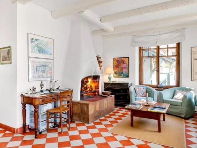 Haus kaufen in Essertines-sur-Rolle, Waadt