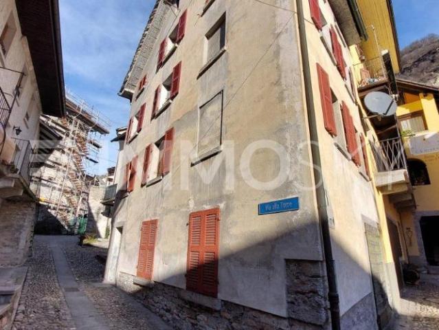 Haus kaufen in Giornico, Tessin