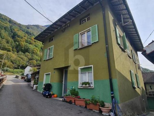 Haus kaufen in Osogna, Tessin