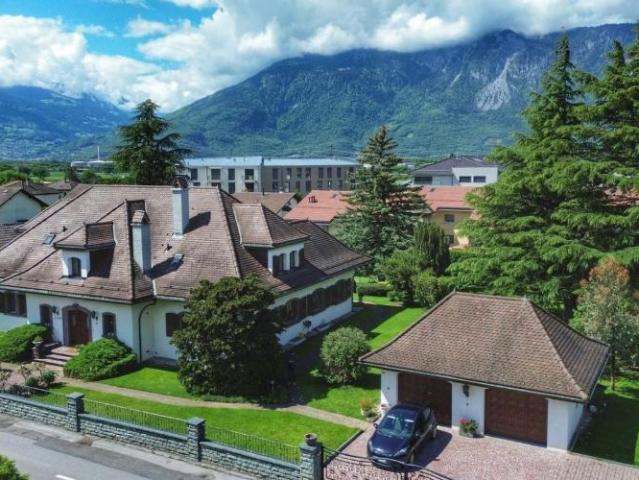 Haus kaufen in Aigle, Waadt