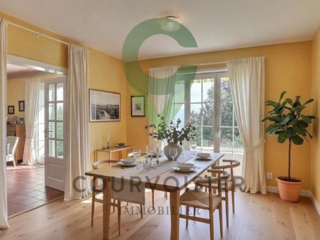 Haus kaufen in Rolle, District de Nyon