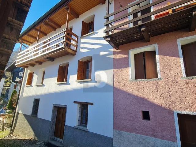 Haus kaufen in Acquarossa, Tessin