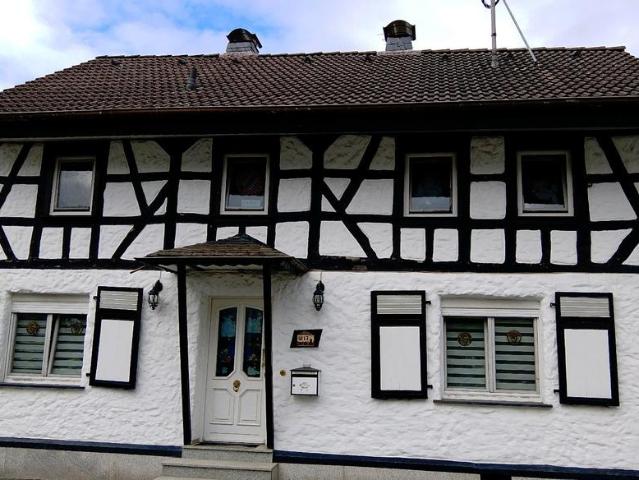 Haus kaufen in Niederölfen, Neitersen