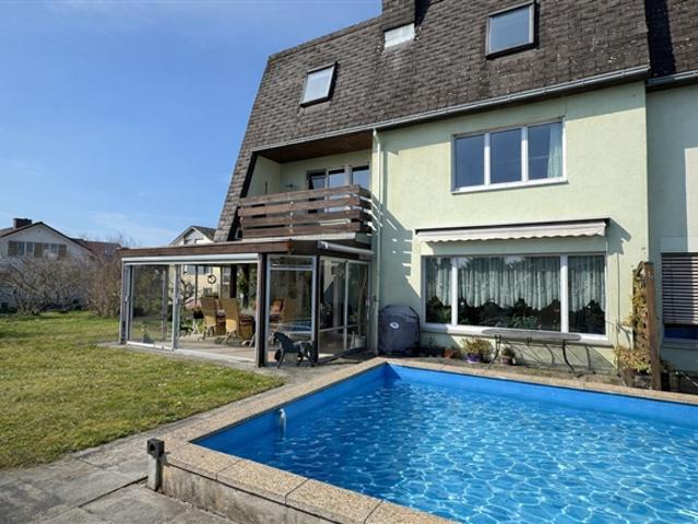 Einfamilienhaus kaufen in Dachsen, Zürich