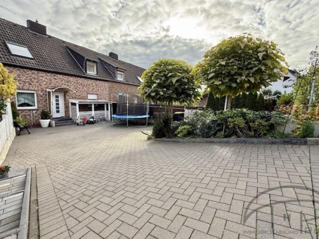 Haus kaufen in Dormagen, Nordrhein-Westfalen