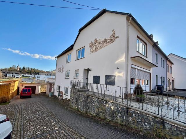 Villa kaufen in Hetzerath, Rheinland-Pfalz