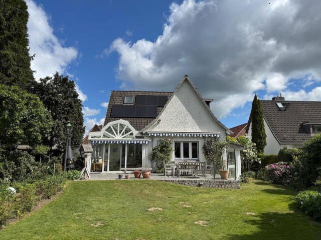 Villa kaufen in Bad Schwartau, Schleswig-Holstein