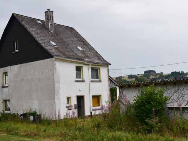 Villa kaufen in Emmerichenhain, Liebenscheid