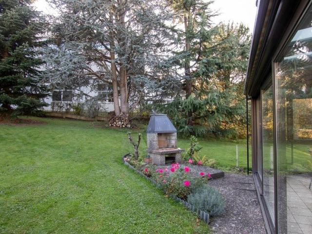 Einfamilienhaus kaufen in Düdingen, Freiburg