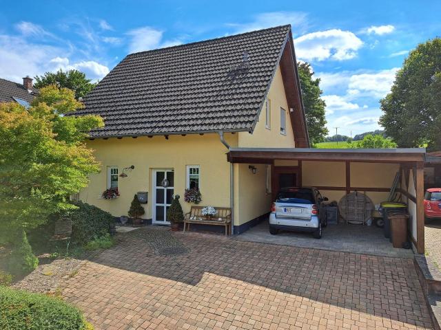 Villa kaufen in Velken, Ruppichteroth