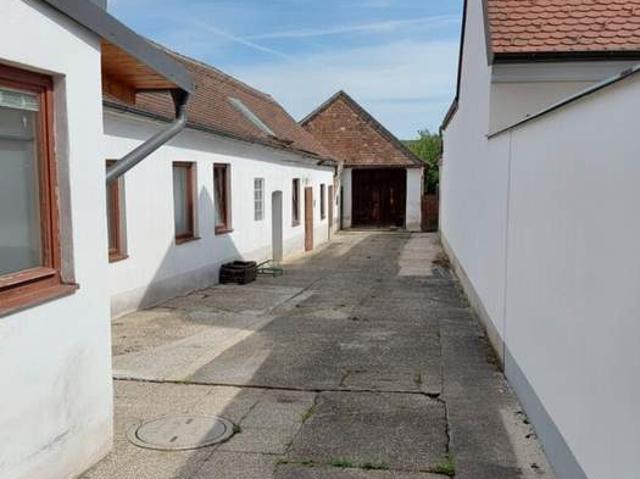 Haus kaufen in Hollabrunn, Niederösterreich