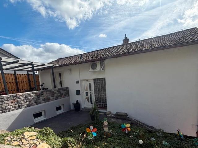 Haus kaufen in Aussiedlerhöfe Riedhang, Roigheim