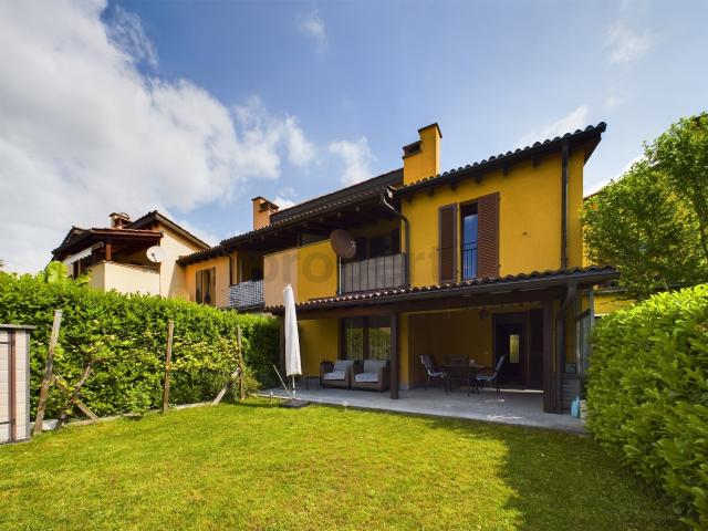 Haus kaufen in Caslano, Tessin