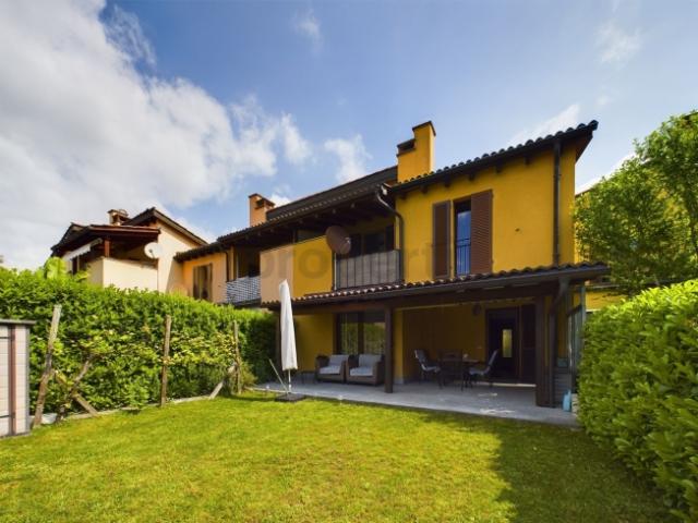Reihenfamilienhaus kaufen in Caslano, Tessin