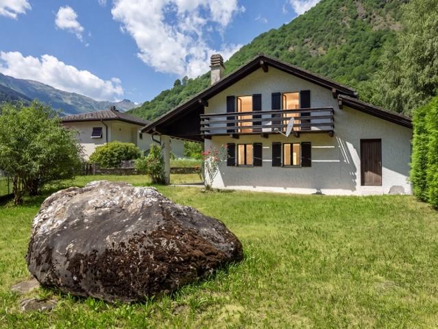 Einfamilienhaus kaufen in Campo, Blenio, Tessin