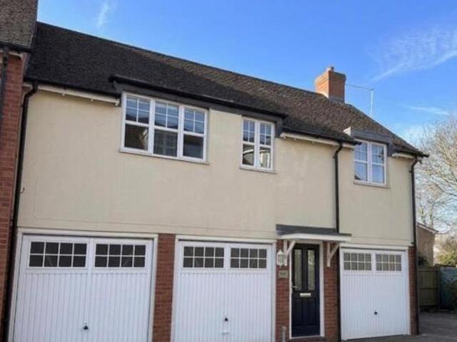 House for sale in Northampton, Northamptonshire