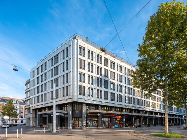 Garage mieten in Einigen, Zürich