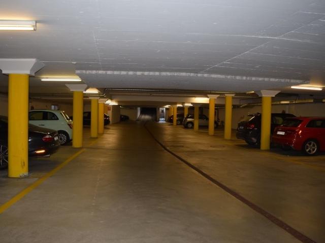 Garage mieten in Fällanden, Zürich