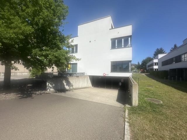 Garage mieten in Fällanden, Zürich