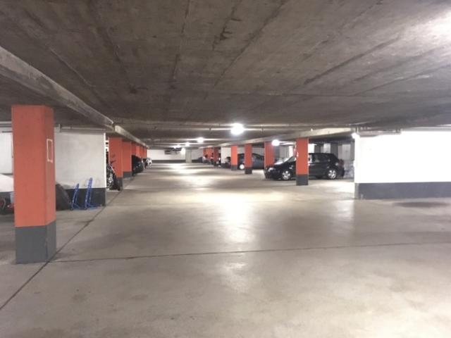Garage mieten in Adliswil, Zürich