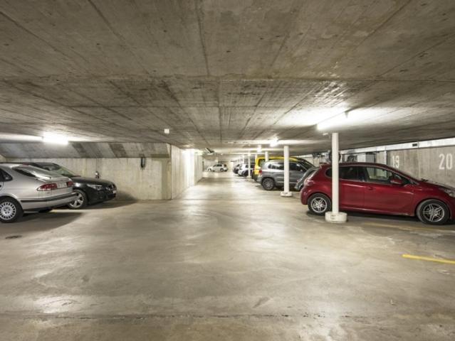 Garage mieten in Oberengstringen, Zürich