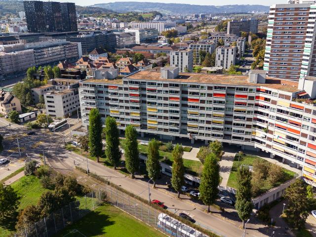 Garage mieten in Einigen, Zürich