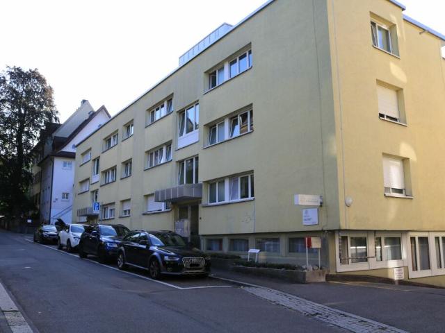 Garage mieten in Einigen, Zürich