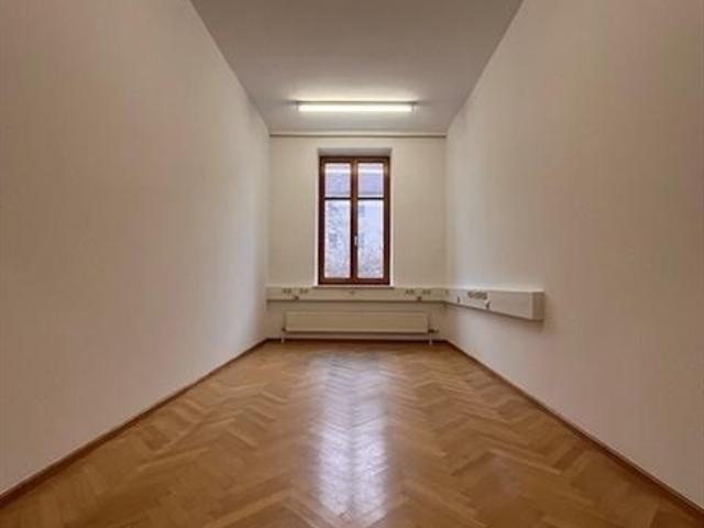 Gewerbe mieten in Pichling, Linz