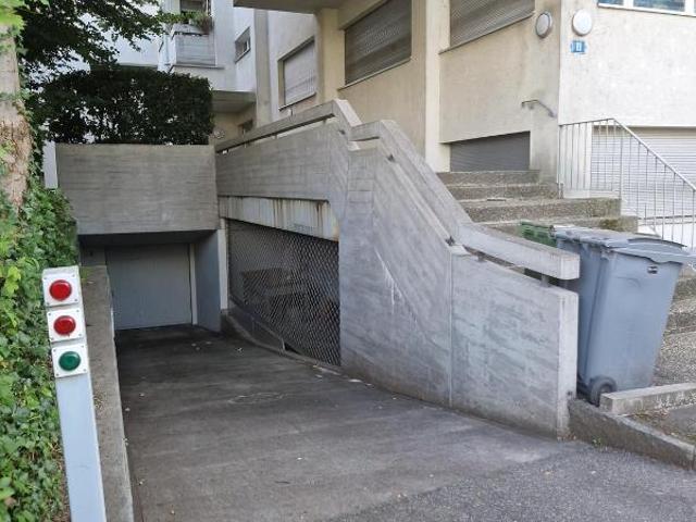 Garage mieten in Einigen, Zürich