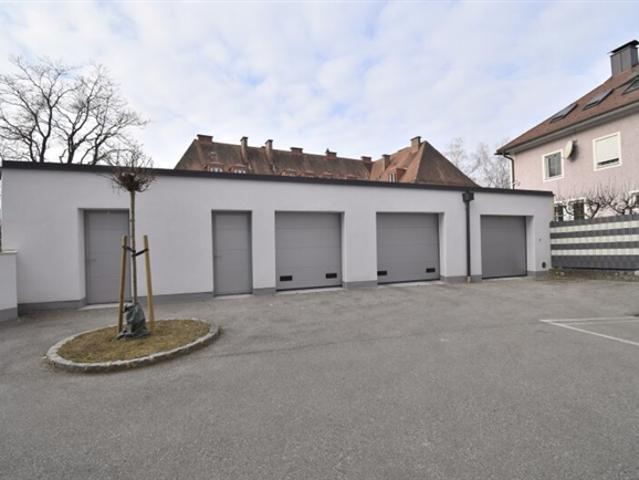 Garage mieten in Ebelsberg, Linz