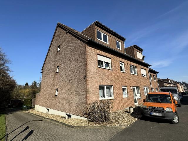 Dachgeschosswohnung kaufen in Mönchengladbach, Rheindahlen-Mitte