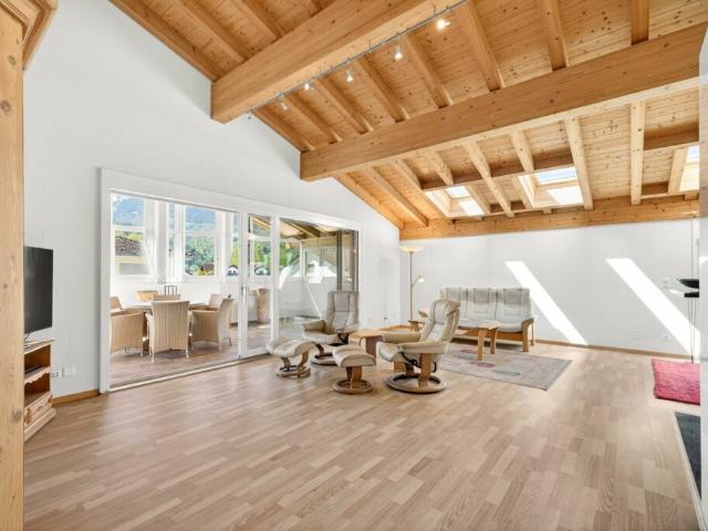 Dachwohnung kaufen in Maienfeld, Graubünden