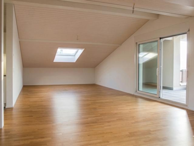Dachwohnung mieten in Lü