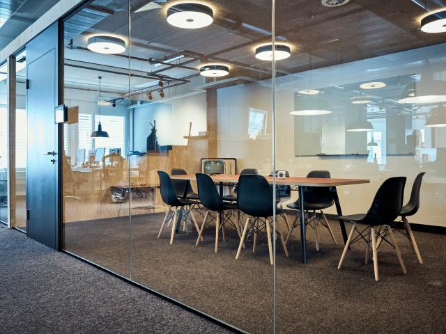 Büro mieten in Einigen, Zürich