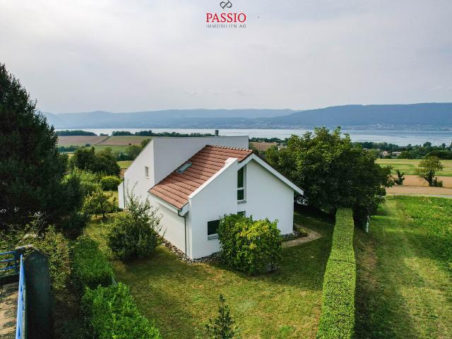 Reihenfamilienhaus kaufen in Cudrefin, Waadt