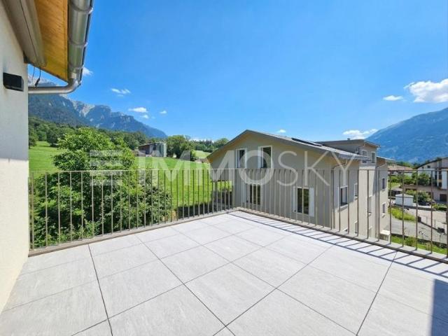 Attikawohnung kaufen in Trimmis, Graubünden