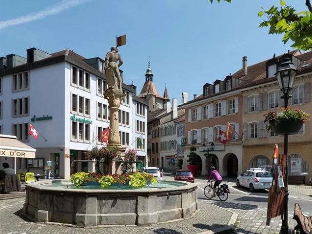 Wohnung kaufen in Orbe, Waadt