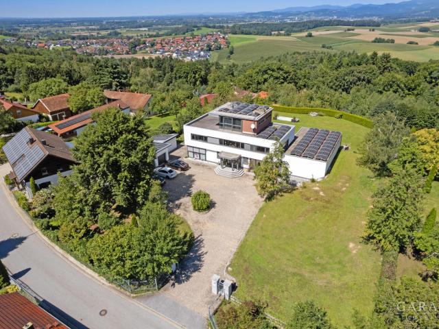 Villa kaufen in Winzer, Bayern